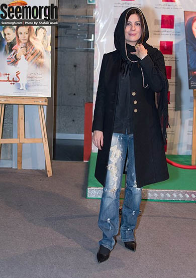 عکسهای سارا بهرامی با شلوار پاره در اکران خصوصی فیلم گیتا در سینمایی پردیس